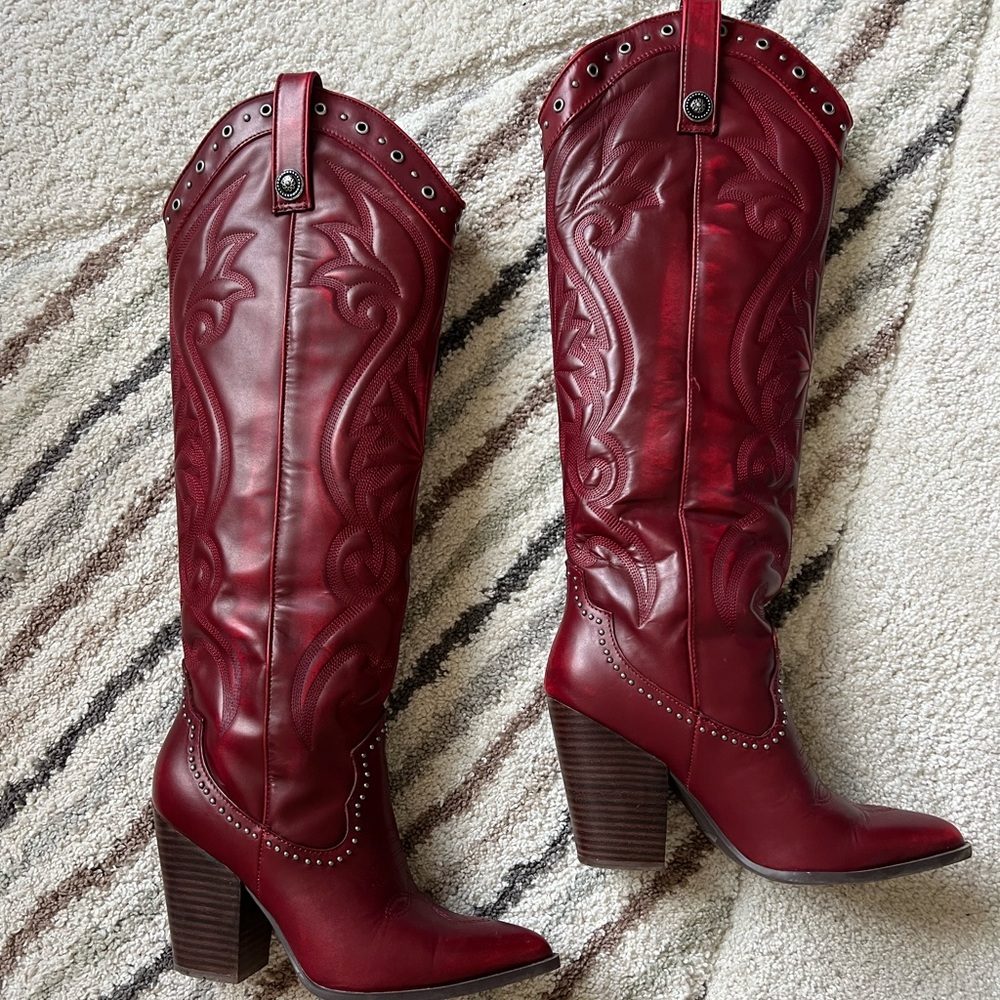 Steve Madden x Julia Hatch Red Lasso Cowboy Boot Size 7